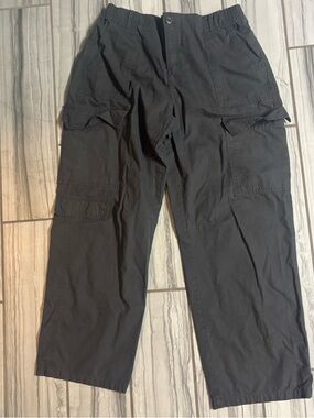 No Boundaries Black Cargo Pants with Multiple Pockets